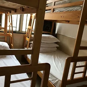  招待所 蓝山